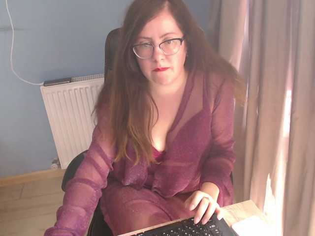 mandarinka28 live cam on BongaCams