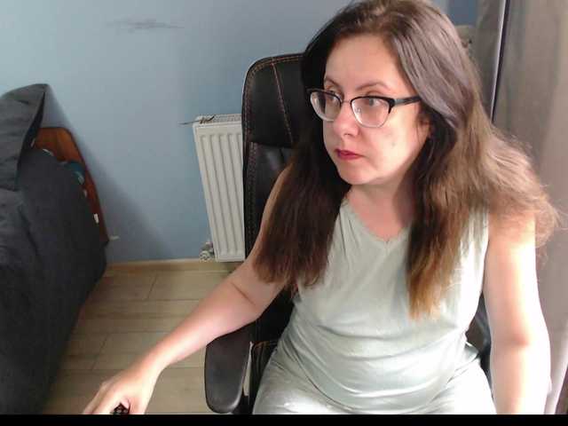 mandarinka28 live cam on BongaCams