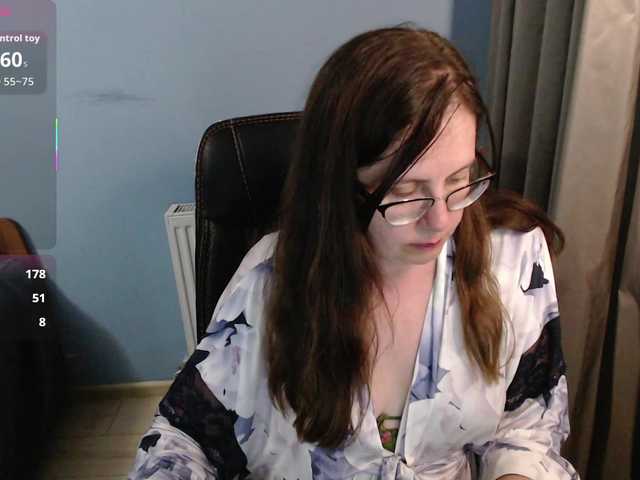 mandarinka28 live cam on BongaCams