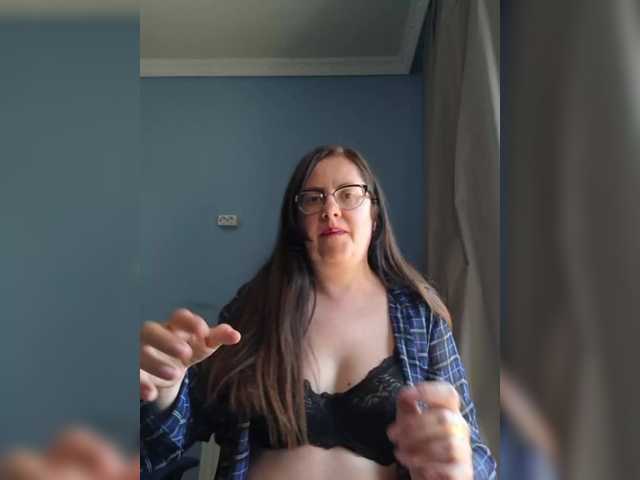 mandarinka28 Live Cam on BongaCams