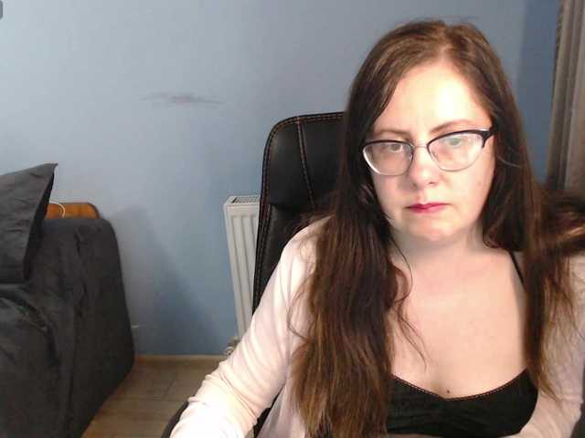 mandarinka28 live cam on BongaCams