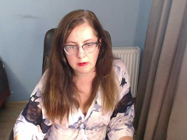 mandarinka28 live cam on BongaCams