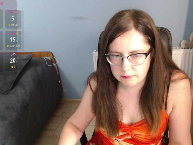 mandarinka28 live cam on BongaCams