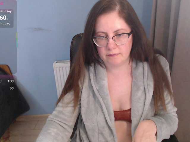 mandarinka28's BongaCams show and profile