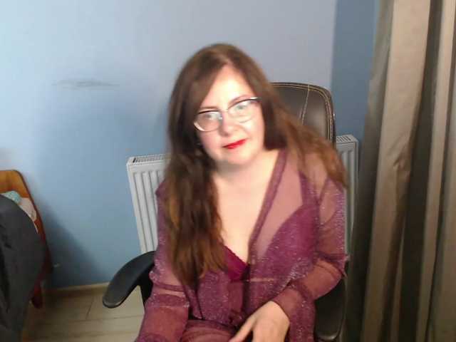 mandarinka28 live cam on BongaCams
