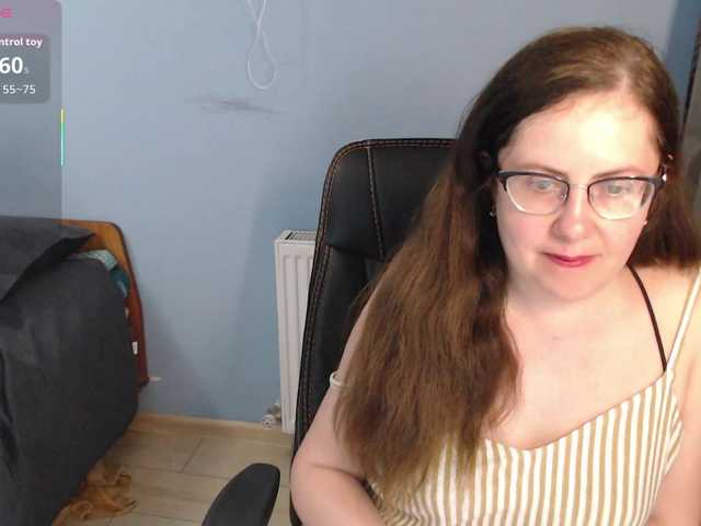 mandarinka28 live cam on BongaCams