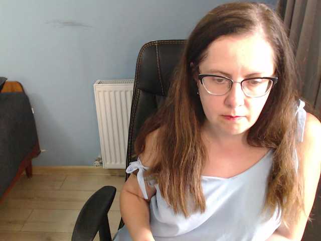 mandarinka28 live cam on BongaCams