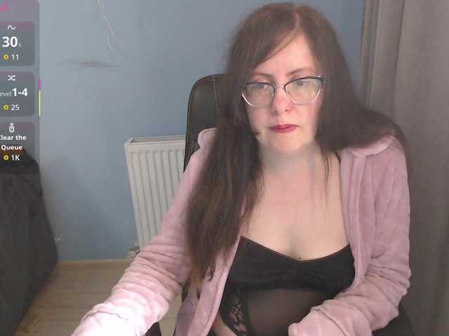 mandarinka28 live cam on BongaCams