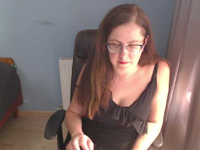 mandarinka28 live cam on BongaCams