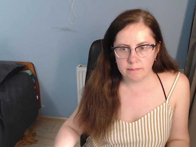 mandarinka28 live cam on BongaCams