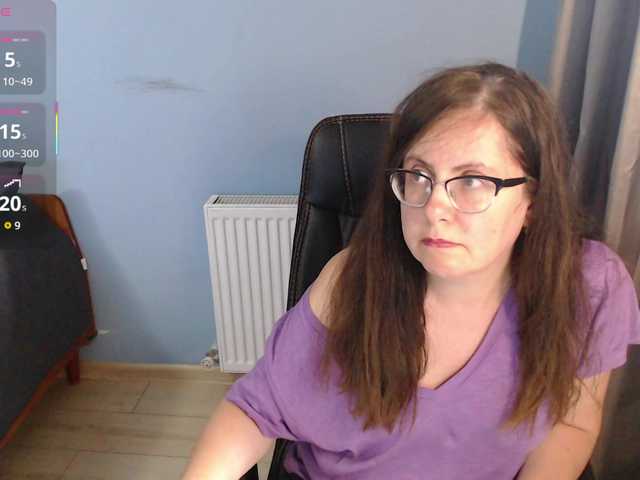 mandarinka28 live cam on BongaCams