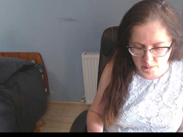 mandarinka28 live cam on BongaCams