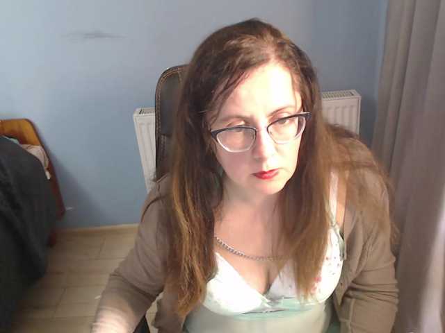 mandarinka28 live cam on BongaCams