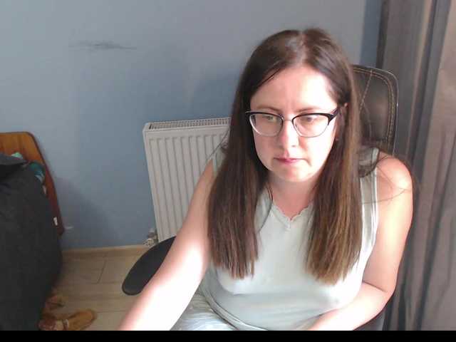 mandarinka28 live cam on BongaCams
