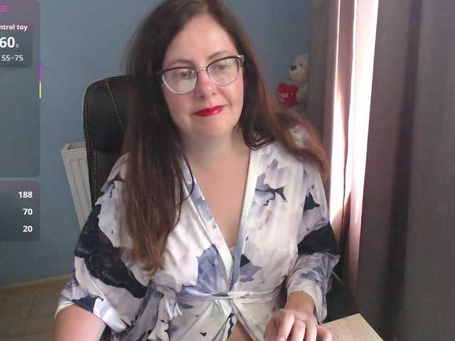 mandarinka28 live cam on BongaCams