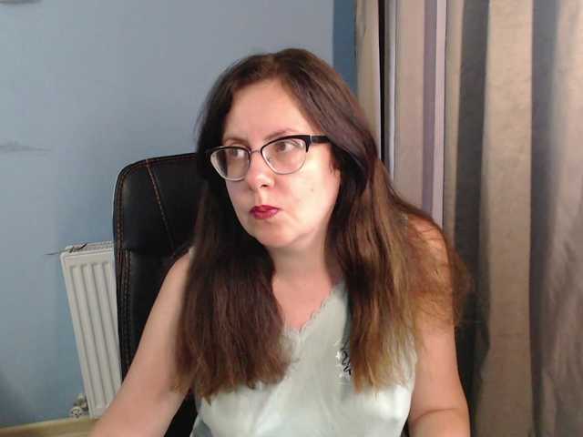mandarinka28 live cam on BongaCams