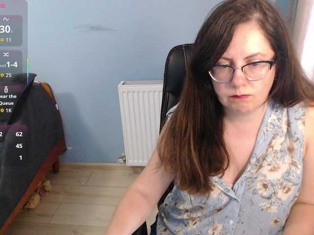 mandarinka28 live cam on BongaCams
