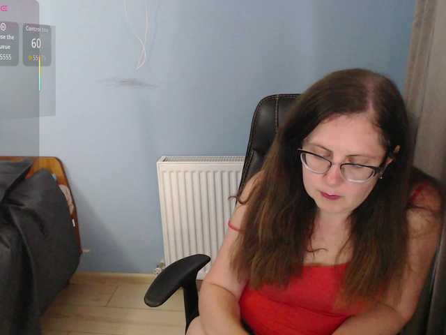mandarinka28 live cam on BongaCams