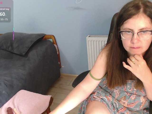 mandarinka28 live cam on BongaCams