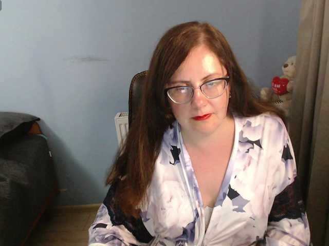 mandarinka28 live cam on BongaCams