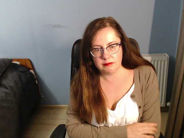 mandarinka28 live cam on BongaCams