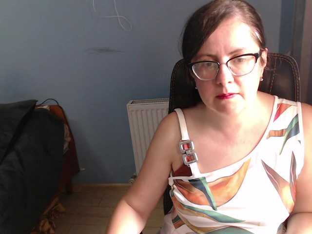 mandarinka28 live cam on BongaCams