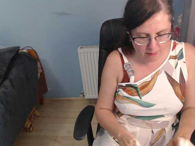 mandarinka28 live cam on BongaCams
