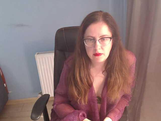 mandarinka28 live cam on BongaCams
