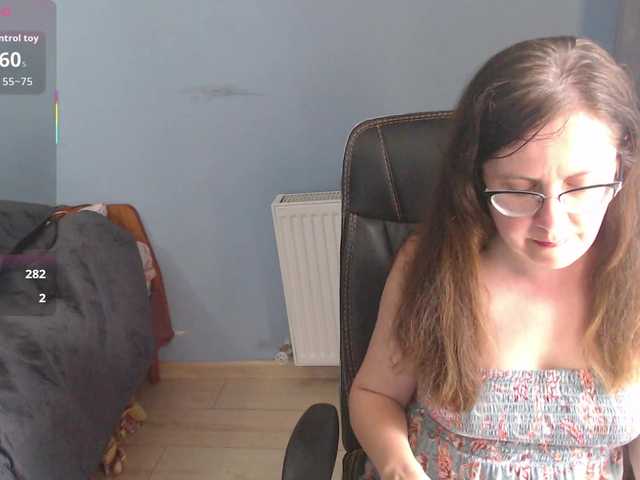 mandarinka28 live cam on BongaCams