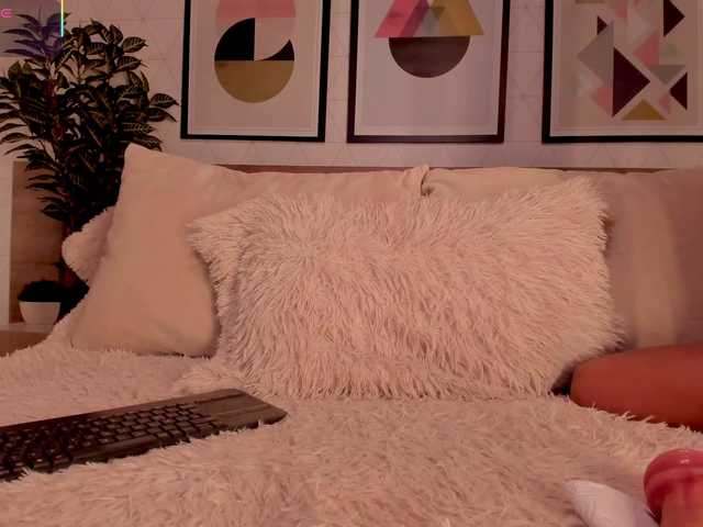 LunaRuso live cam on BongaCams