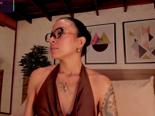 LunaRuso live cam on BongaCams