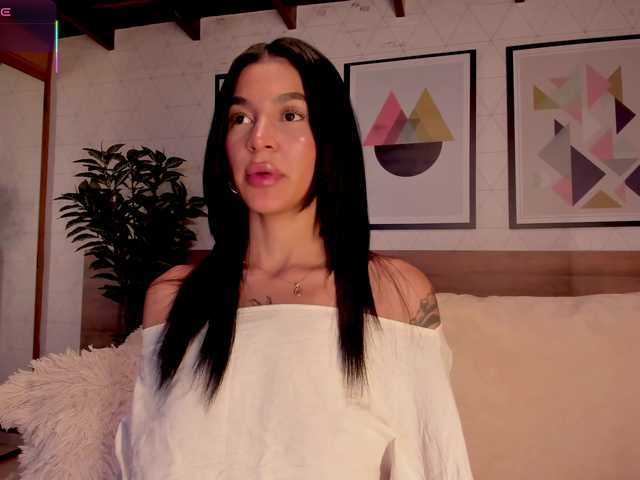 LunaRuso live cam on BongaCams