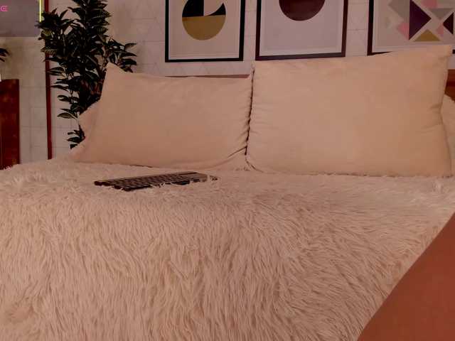 LunaRuso live cam on BongaCams