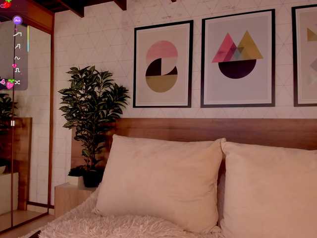 LunaRuso's BongaCams show and profile