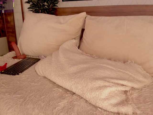 LunaRuso live cam on BongaCams