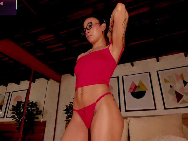 LunaRuso live cam on BongaCams