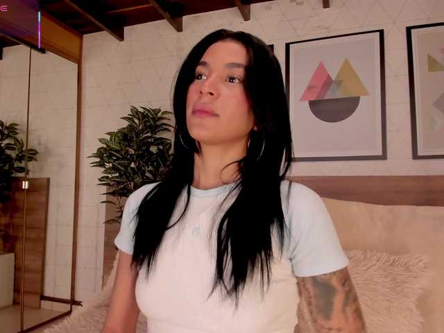 LunaRuso live cam on BongaCams