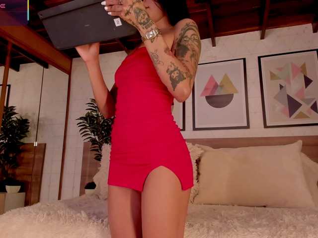 LunaRuso live cam on BongaCams