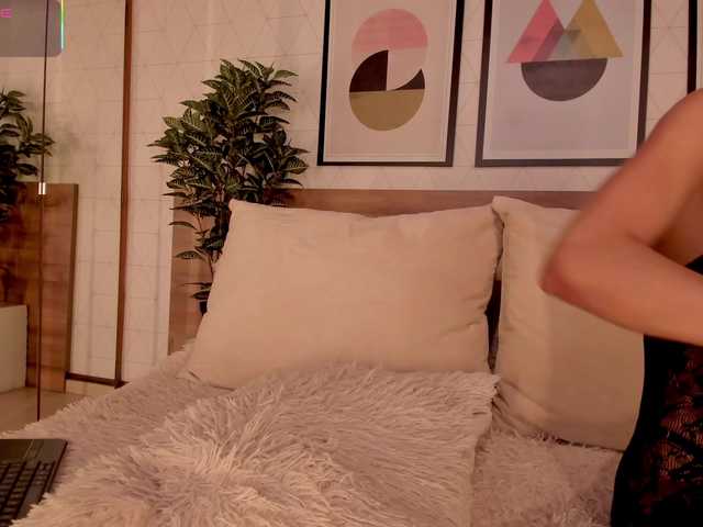 LunaRuso live cam on BongaCams