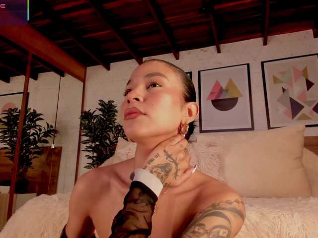 LunaRuso live cam on BongaCams