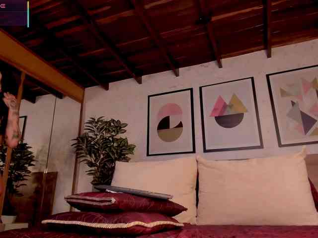 LunaRuso webcam