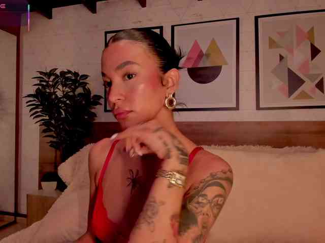 LunaRuso webcam