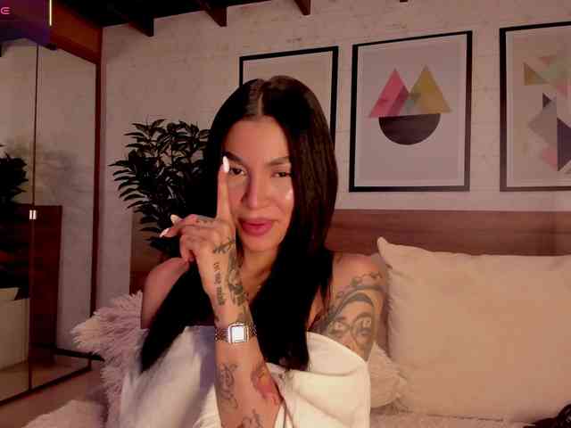 LunaRuso webcam