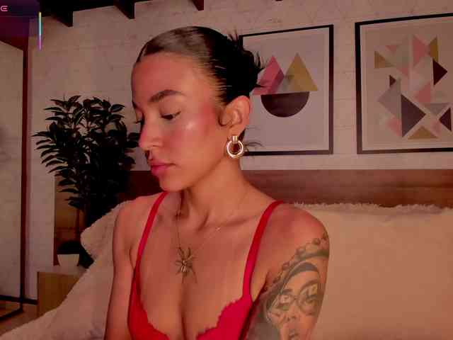 LunaRuso webcam