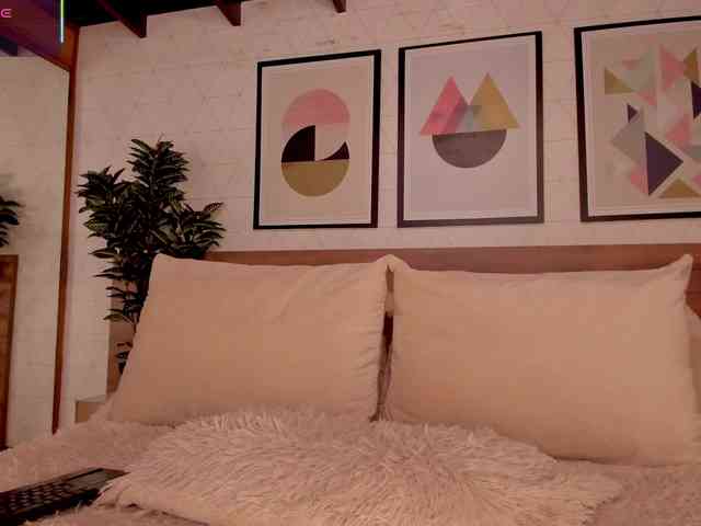 LunaRuso webcam