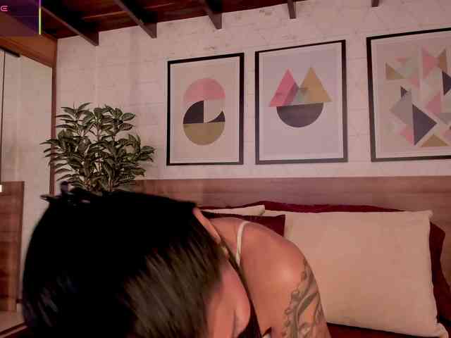 LunaRuso webcam