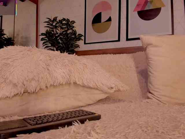 LunaRuso webcam