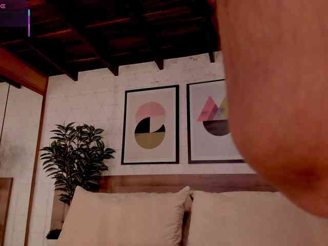 LunaRuso webcam
