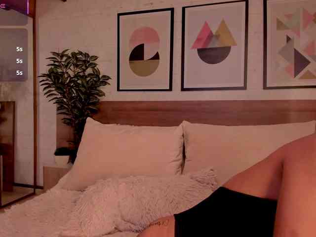 LunaRuso webcam