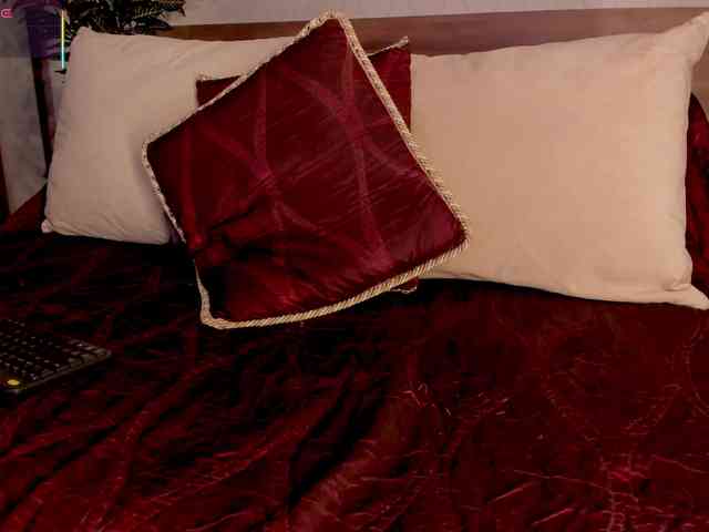 LunaRuso webcam
